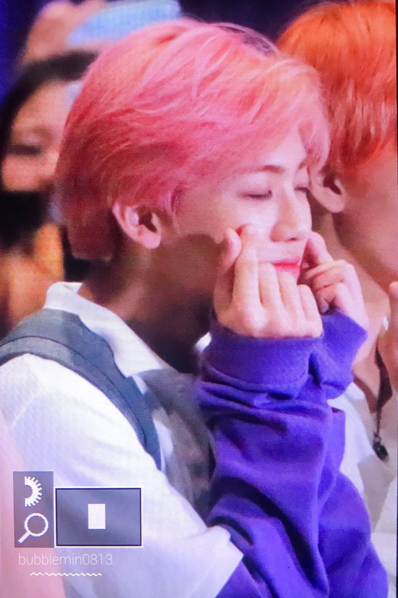 jaemin sweater paws; a thread we all need
