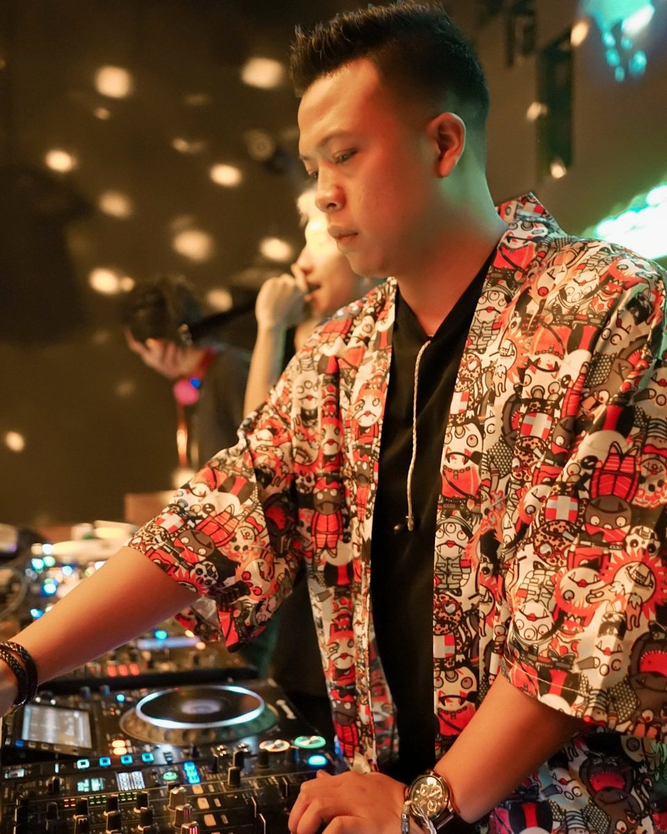 Cekecek cikidaw #dj #music #discjockey #nightlife #bandungnakal