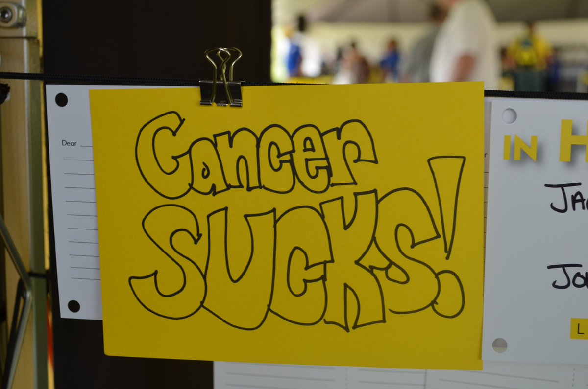 livestrong tweet picture
