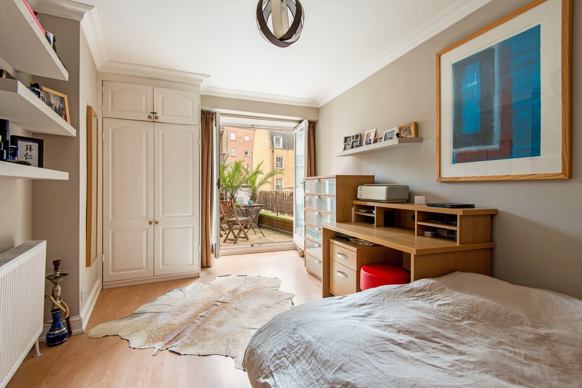 marcofugaccia's tweet photo. New Instruction. Charming one bedroom #flat for sale in #clerkenwell close to #Exmouth #market and #Spafields #park #apartment #investment #property for further details contact @hurfordsalvicar on 020 7250 1012 or visit https://t.co/QDi8mG7yLi to see all our listings https://t.co/2cNYHQcPoR