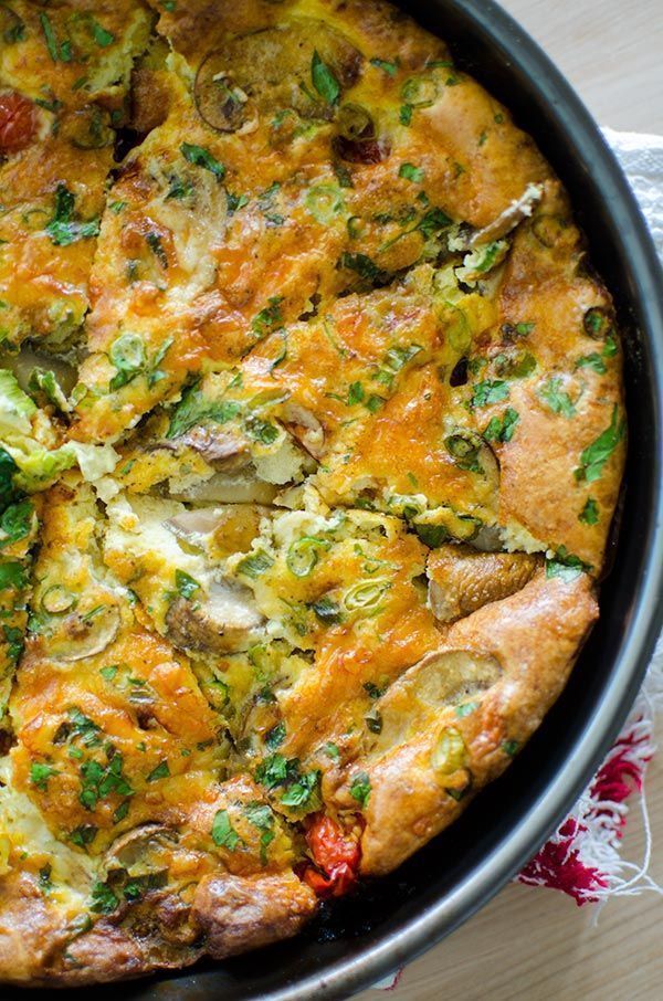 Here’s a special FRITTATA recipe for you!

Uses eggs, cherry tomatoes + mushrooms - see the recipe >>buff.ly/2oNOkDP.
#ad #vegetarian