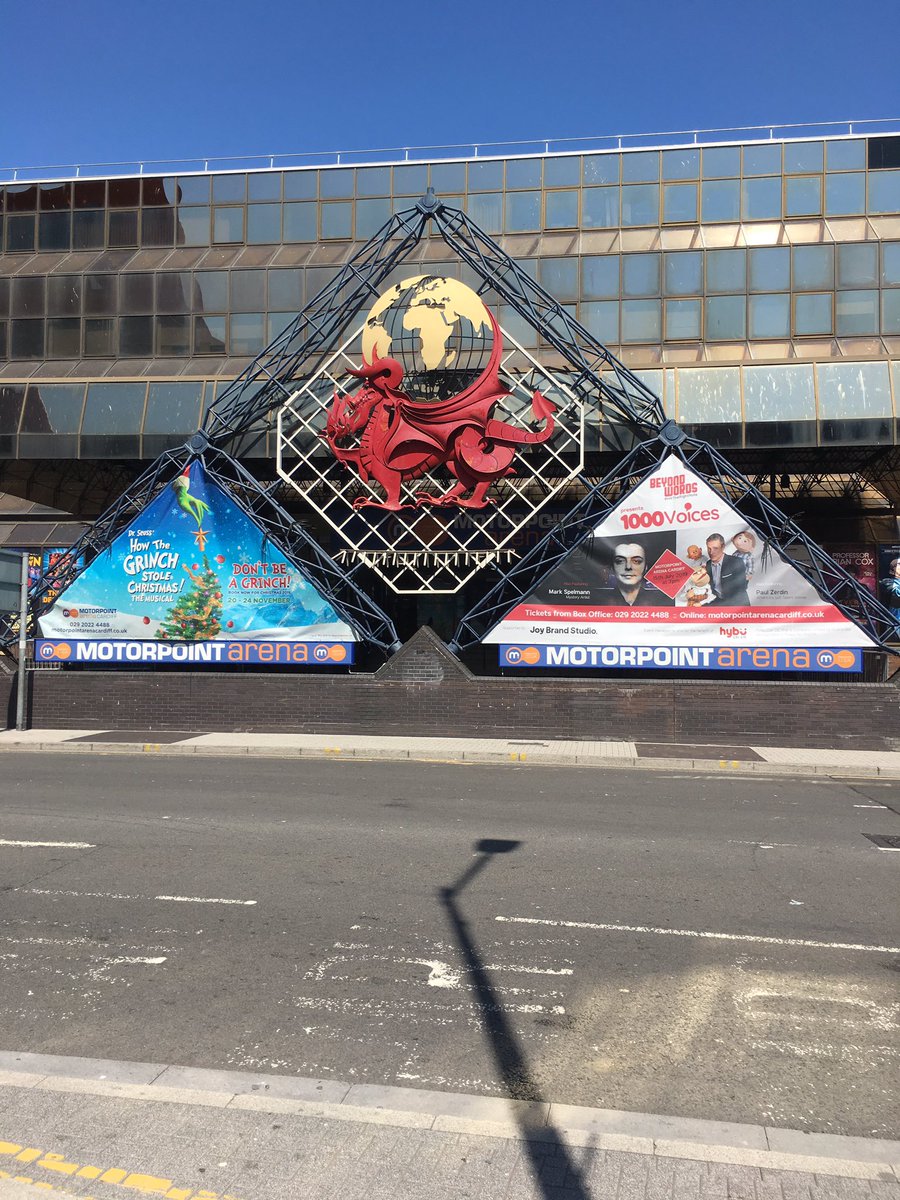 bodprimary's tweet image. We are here and rocking the rehearsal #HitTheRightNote #1000voices @CSCJES  @HwbNews @ystradhub @SWPRhondda @AsdaPandy @TreorchyComp @tcspontio 🎤🙌🦊✨