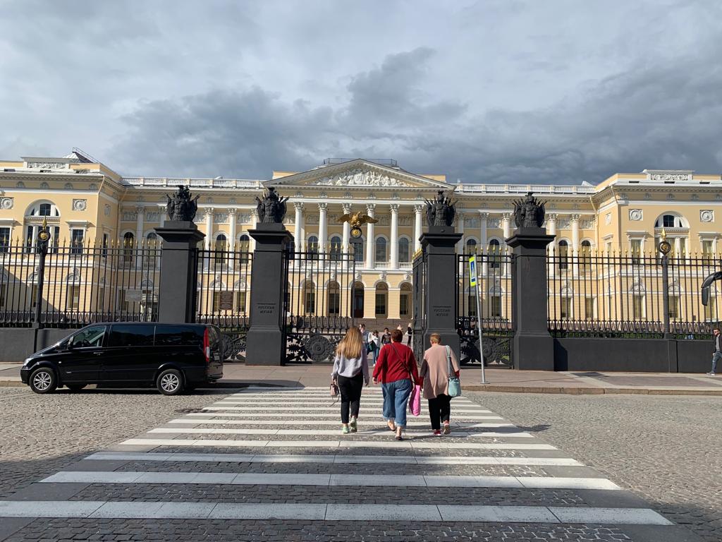 jigar_inamdar's tweet photo. Few more glimpses of Saint Petersburg, Russia
One of the most beautiful city of the world..
Calm and lively streets of the city justifies it’s identity..
4th edition of World Governance Expedition 2019, Russia
#governspired
#IndiaVisitsRussia
#VisionIndiaFoundation https://t.co/7ToYNLm969