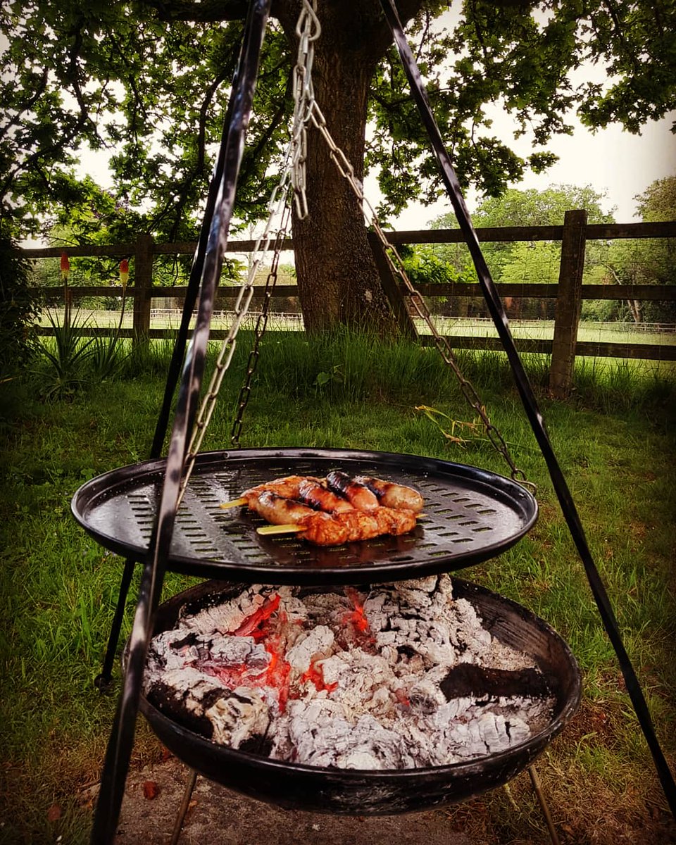 Kotlichcook's tweet photo. Sun's out, schools nearly out, time to get the fire lit, both #vegetables or #meat are great on a #kotlich grill #herefordhour @oakerwood @shobdonfoodfestival @TheElanValley @WyeValleyVisit @WyeValleyAsp https://t.co/AZ6ZvMa6KF