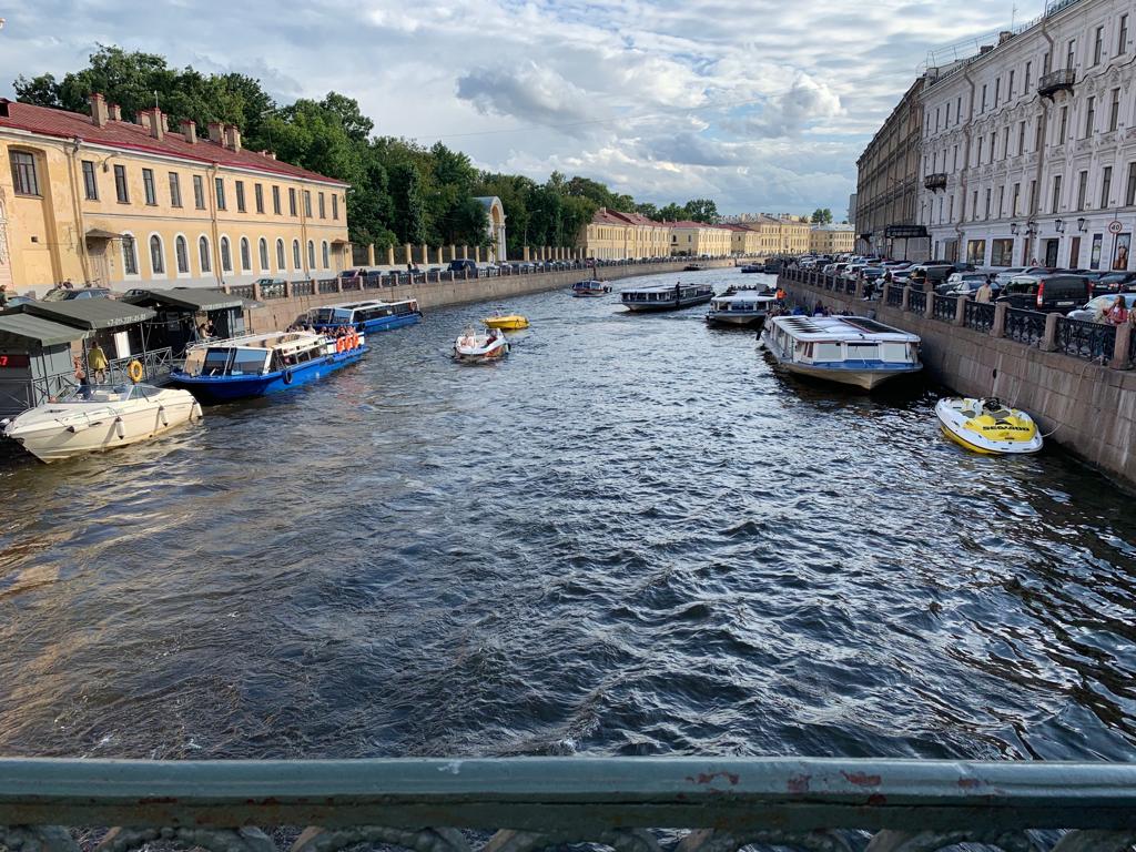 jigar_inamdar's tweet photo. Few more glimpses of Saint Petersburg, Russia
One of the most beautiful city of the world..
Calm and lively streets of the city justifies it’s identity..
4th edition of World Governance Expedition 2019, Russia
#governspired
#IndiaVisitsRussia
#VisionIndiaFoundation https://t.co/8yC3A2LIMk
