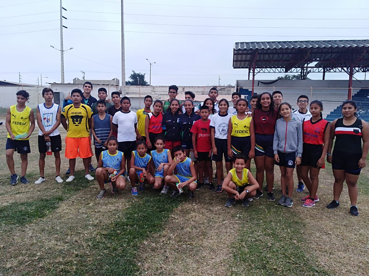 fedesantaelena's tweet photo. El equipo técnico de Fedese realizó el Selectivo de Ateltismo con la participación de deportistas de las Ligas Cantonales La Libertad y Salinas, con el objetivo de elegir a los futuros miembros de nuestra institución.

#FEDESEACTIVO #ELDEPORTEENACCION #ElDeporteNosUne 💪🏃‍♂️🏃‍♀️🤝 https://t.co/xpGj1PntYx