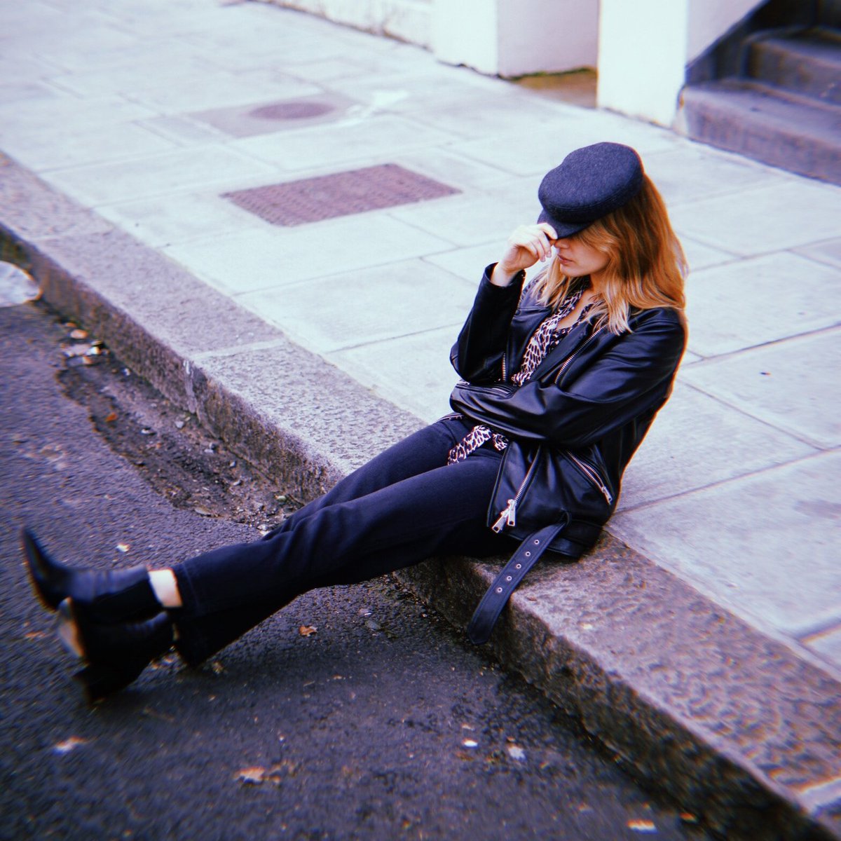 Got exciting news coming for you this week! Can't wait to share with you guys. 🔥 Harlea. x #99 #AltRock #AltPop #NewMusic