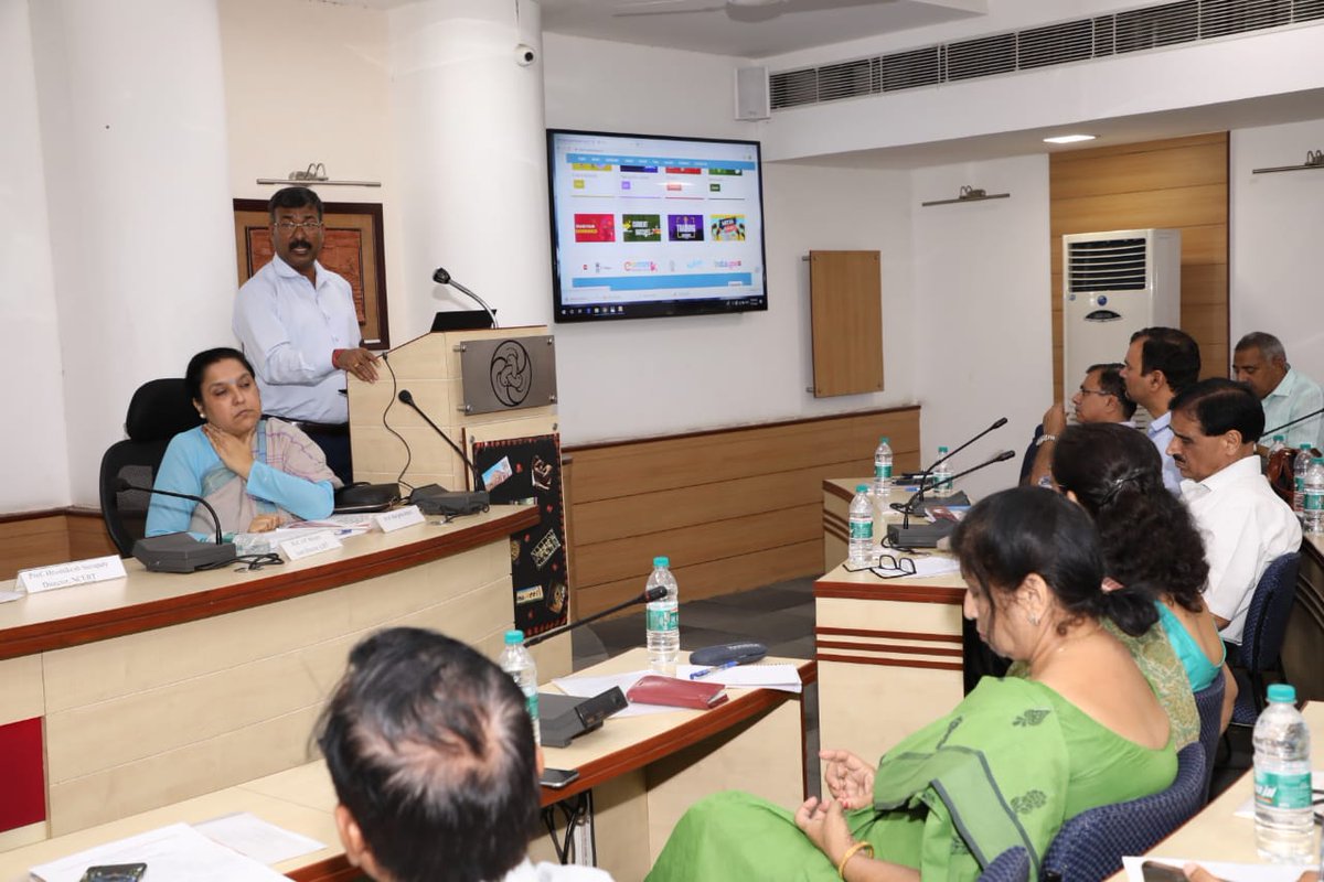 ncert's tweet photo. #Glimpses of the Inaugural session of #Integrated #Teacher #Training Programme at #ElementaryLevel for #QualityEducation" being Organised from 15-16 July 2019 by Planning & Monitoring Division, NCERT.
@HRDMinistry @IBE_UNESCO @DrRPNishank @hk_senapaty @ap_behera @KVS_HQ https://t.co/oP29u7b5bM