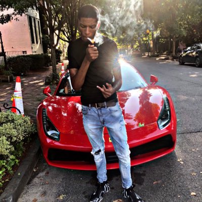 Scar_3x's tweet photo. #NewProfilePic https://t.co/FAn9wGEsjd