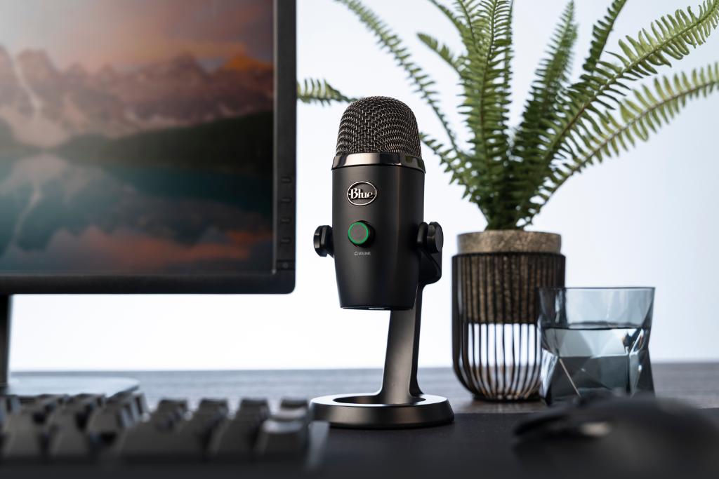 BlueMicrophones's tweet image. What has a small footprint, big sound, and is now available in Blackout? Our exclusive #PrimeDay Yeti Nano color, that’s what! Shop it only on @amazon for a limited time: logt.ly/6018Ev7Vp