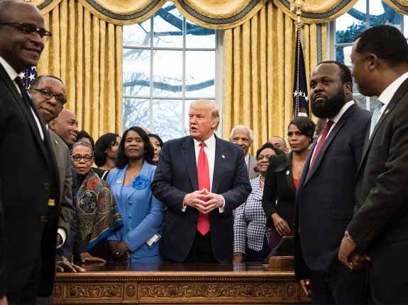Santhosh CHRiSTUDAS (@Santhosh_CHRiS) on Twitter photo 2019-07-20 17:13:38 Wow Trump is so racist. Look how many white people he had to blackface for this single picture. #TrumpIsARacist #RacistInChief #ImpeachTrumpNow #TrumpDerangementSyndrome #npcs #OranageManBad #TrumpParade #Trump2020Landslide #Trump2020LandslideVictory Wow Trump is so racist. Look how many white people he had to blackface for this single picture. #TrumpIsARacist #RacistInChief #ImpeachTrumpNow #TrumpDerangementSyndrome #npcs #OranageManBad #TrumpParade #Trump2020Landslide #Trump2020LandslideVictory