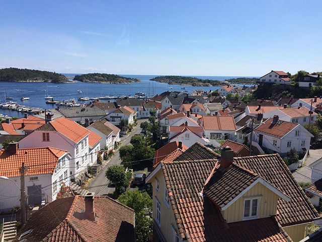 Hjemme/home #🌊 #sea #southofnorway #ladyfromthesea #denhvitebyvedskagerak #sørlandet #visitrisør #risørlove #view ift.tt/2GdAd3n