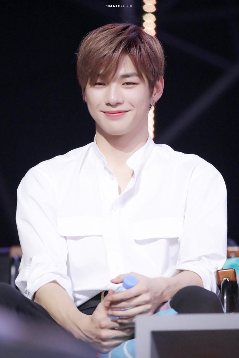 kang daniel pics tweet media