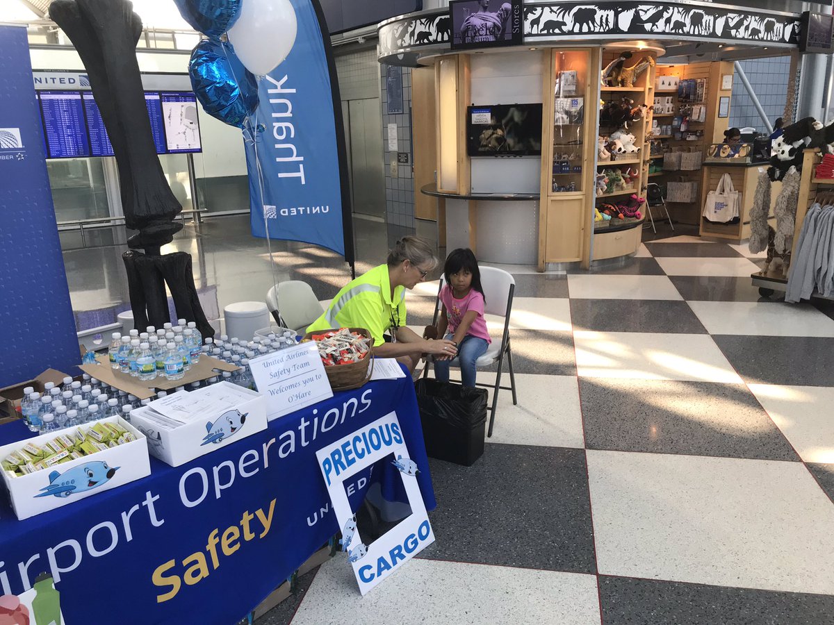 Scott13138104's tweet image. ORDAO safety Customer thank you event. What a great way to start the day @JohnK_UA @MikeHannaUAL @weareunited #WhyILoveAO