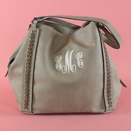FollowIO's tweet image. It's all in the bag and this one can carry it all (plus more)! #monogrammonday #showyourio #personalizedstyle #initialoutfitters #itsinthebag #mirandabag