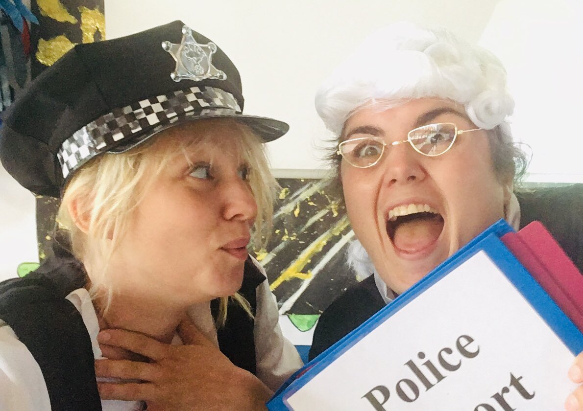 enable2create's tweet image. What a great day at @Dunraven_School with @bigfootarts.
Such a great audience and creative, kind young people!  Thank you for having Roxanne and myself for #WolfOnTrial 
#creativelearning #TIE