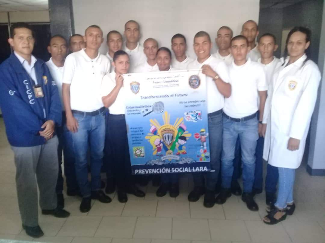 PrevLaraCICPC's tweet photo. Departamento de Criminalística, imparte ponencia "Criminalística va a la Escuela", a los Discentes de la UNES-Lara, parroq, Unión, con la finalidad de dar a conocer sobre la criminalística, la cual se vale de los conocimientos científicos para reconstruir los hechos. https://t.co/iwb6pOoGVf