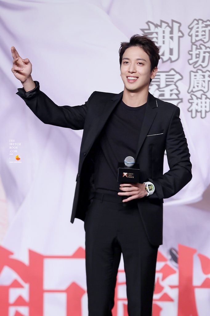 JYHSketchBook's tweet photo. D-111～114

@JYHeffect   
 ❤️❤️❤️❤️❤️

#정용화 
#JungYongHwa   

170115 결전식신 팬미팅 https://t.co/tKyM5NYCtc