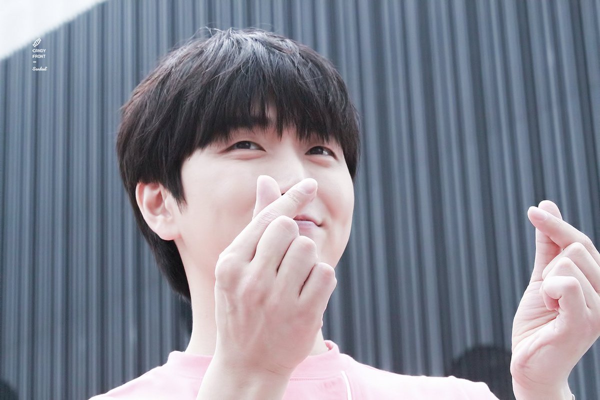 Candy_Sandeul's tweet image. 190608 미니팬미팅 #B1A4 #삼돌 🍬

헤더용으로도 보정하다가 예뻐서 놓고가는 사진
오늘도 들나잇🌙