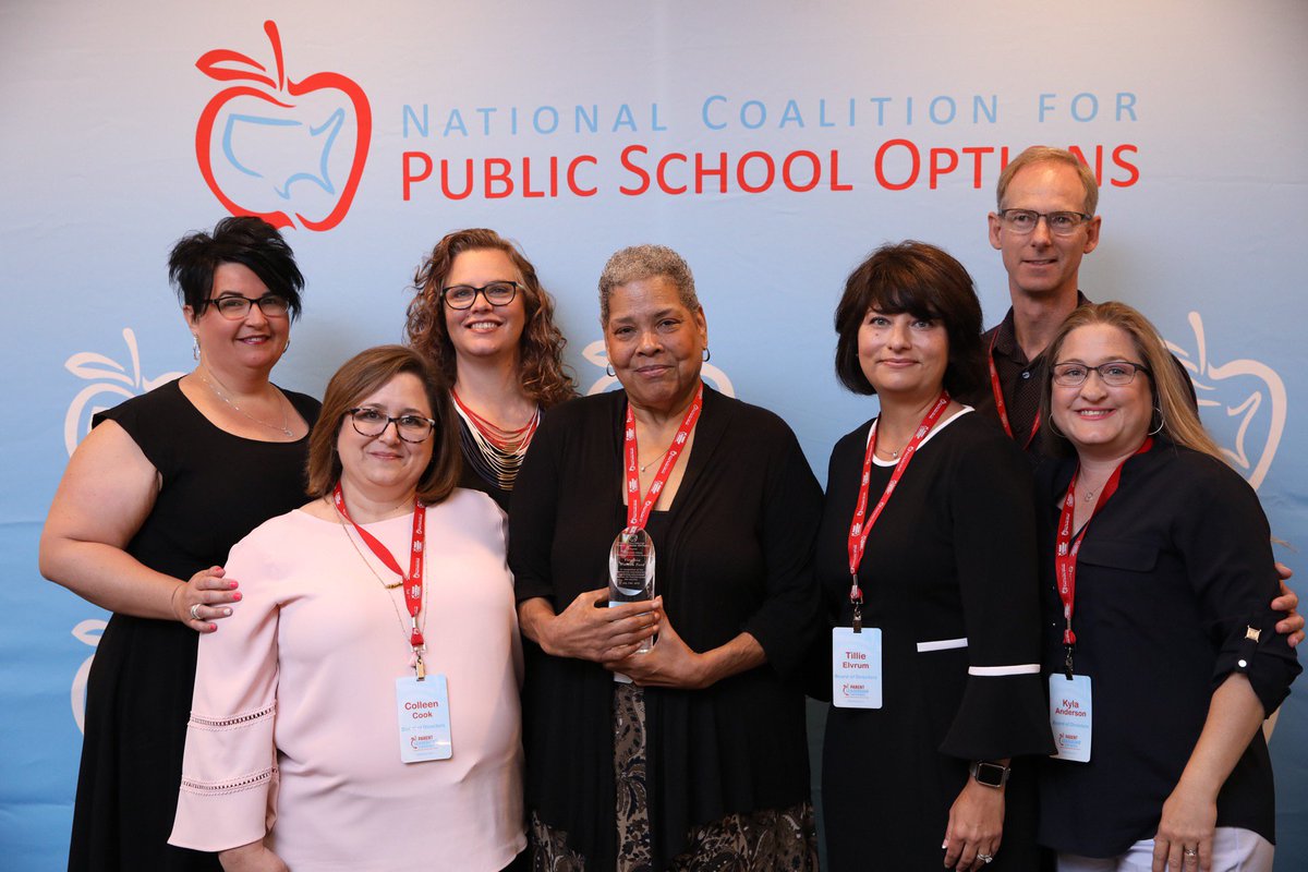ITrustParents's tweet image. PSO awarded @VirginiaFord a Lifetime Achievement Award at #PSOParentCon today! Virginia is a tireless advocate for school choice and has given a voice to countless families across the country. #ITrustParents