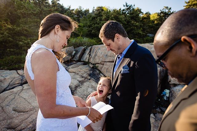 bethanyanddan's tweet photo. When a 6-year-old is in your elopement. 🤣😴⁠
⁠
More from this precious elopement on the blog today. What a dreamy day it was too...⁠
⁠
⁠
⁠
#mainewedding #marryinmaine #maineweddingphotographer #maine #newenglandwedding #weddingday #weddingphotogra… https://t.co/lbVJcjs41x https://t.co/HHtfZ0mvUZ