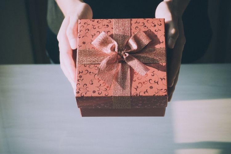 Datings_Best's tweet image. Amazon Prime Day has arrived! Here are 5 fun and original gift ideas you can get on Amazon to surprise your partner! (USA) 👀🎁👉 bit.ly/2LT9bC3

#PrimeDay #AmazonPrimeDay #MondayMotivation #CoupleGoals
