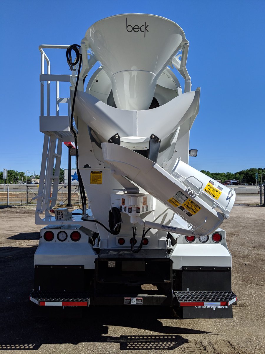 KWBrookshire's tweet photo. On the ground, available now!  2020 #Kenworth #T880 #mixers with #paccar #mx11 and #allison automatic transmission.

#mixertruck #readymix #cementmixer #truck #trucking #cement #theworldsbest #performancetruck #brookshire #texas #forsale #truckforsale #trucksforsale https://t.co/EJYo06j5Sa