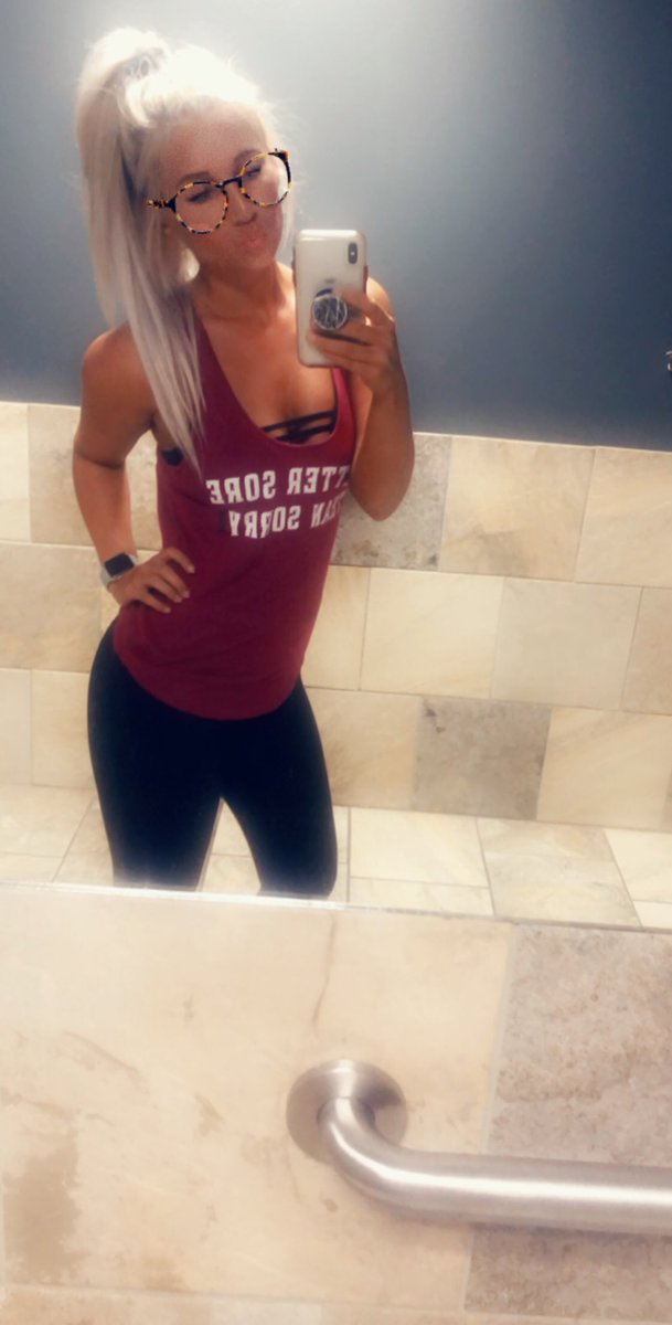 kayleethomasss tweet picture