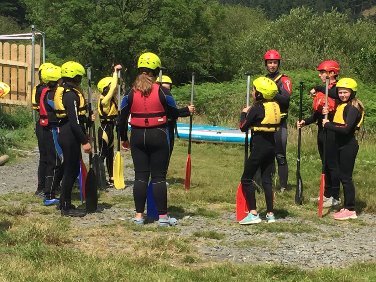 AndreasBrideSch's tweet photo. Year 5 having a great time at Ardwhallen. What a lovely day! https://t.co/tb02eG5pnV