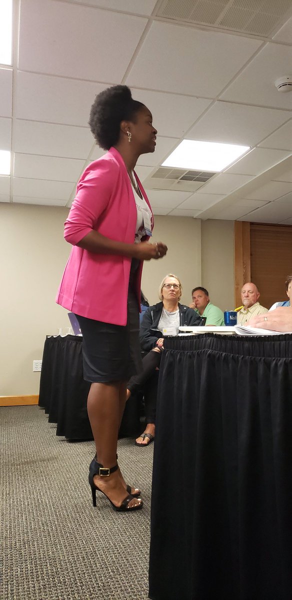 JarushaG's tweet photo. IQ tools in the classroom are easy to obtain (pens, paper, calculator, crayons, etc). What does a student's EQ need to be successful?  @AWomansStandard @maen4kids #2019maenconf #CASjackets #CenterSD https://t.co/ncMMJXFRP2
