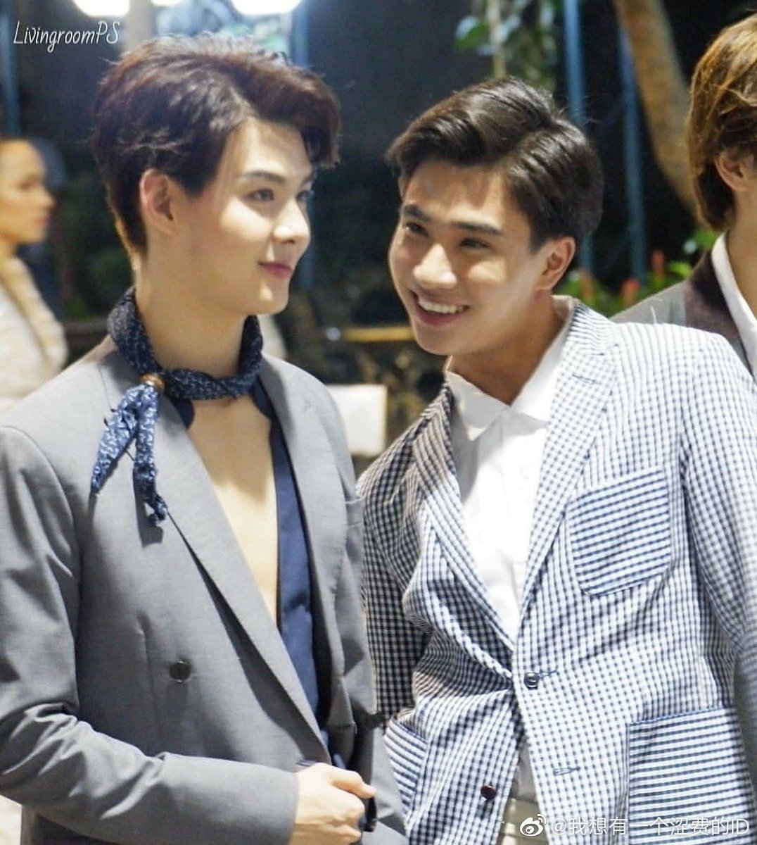 lydiatrigon's tweet photo. I want to give you the best, I must give you the best！！！So Romantic he is ！！！
#หลีกทางหน่อยค่ะเรือรบหลวงจะบิน https://t.co/ESk96vKNIT