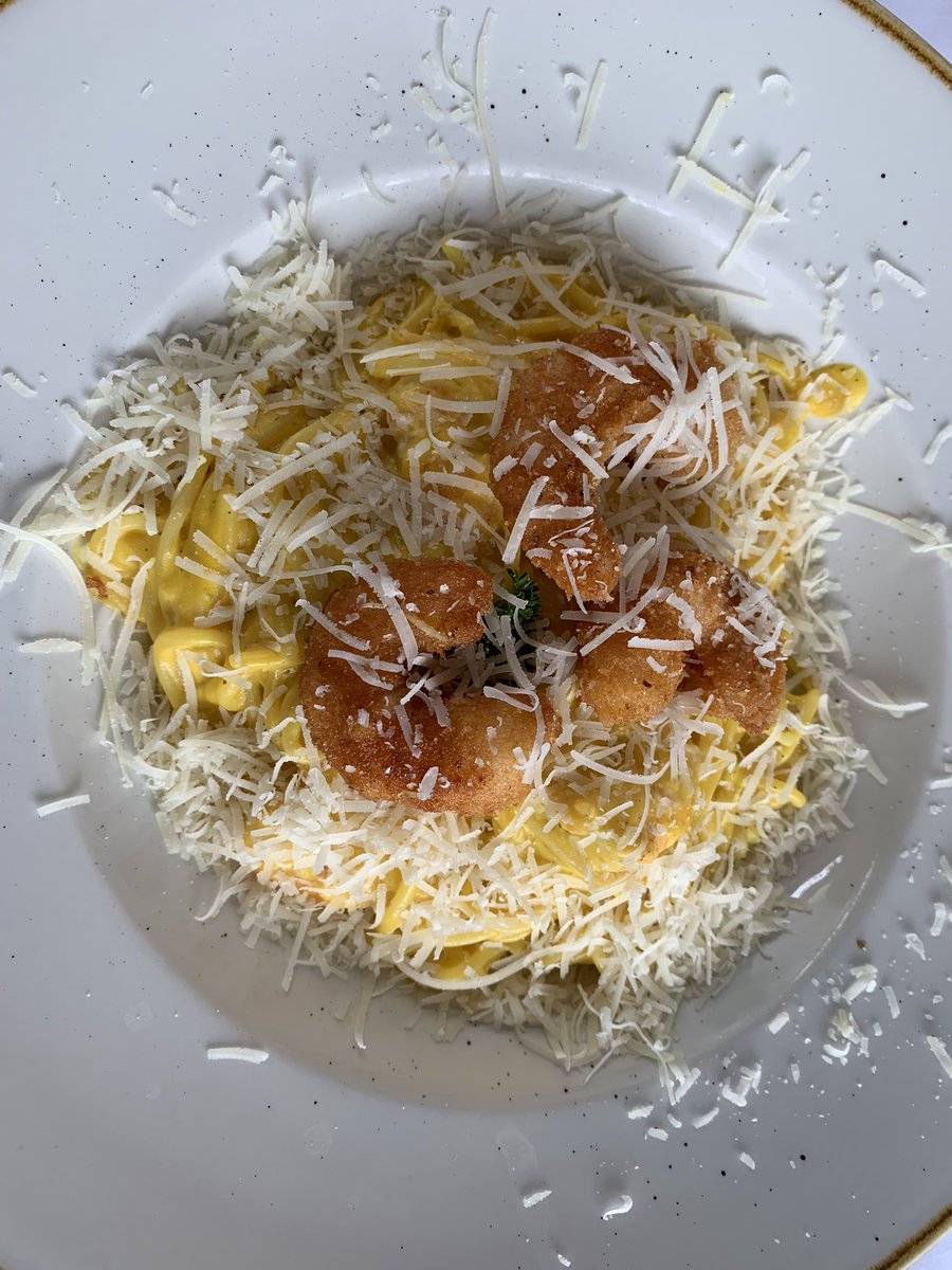 ShannonSeigle's tweet photo. The food in Peru is fantastic! They use fresh local vegetables, fruits, meats, chocolate, cheese, grains, etc. to create mouth-watering, delicious meals. Enjoy! β₯οΈπ΅πͺβ₯οΈ @mrSTEMcredible #FFTFellow #stemcrewdoesperu @FundforTeachers @STEMcha @pefchattanooga https://t.co/I70wBSAP7a