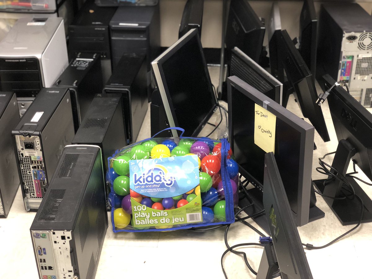 deanmorell's tweet image. Great job, as usual, by @GulliverSchools’ #GPCompSci Ss Jake Charron ‘21 and Ryan Gibeau ‘22 #OperationRecycleRefurbish #CSForAll #gslearning #CommunityOutreach #STEM4All