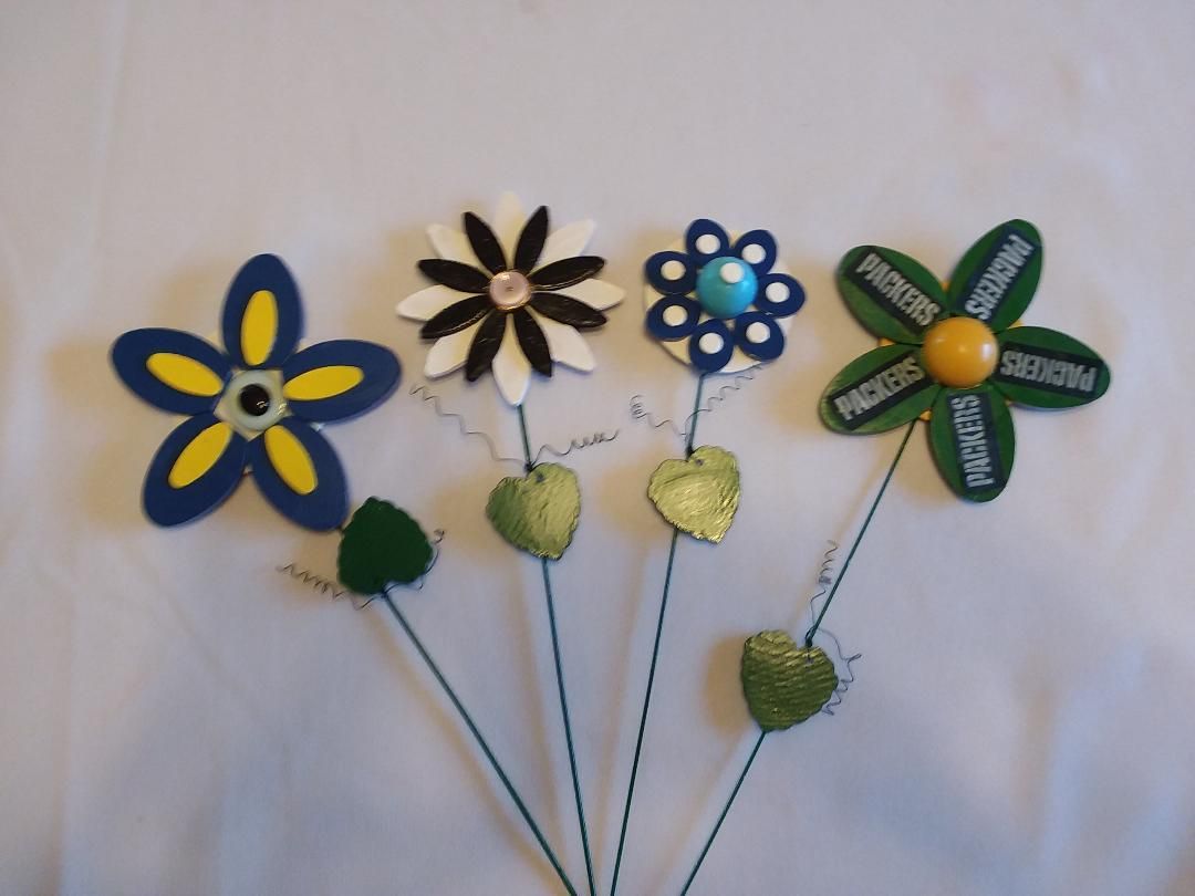 Tomorrows_Hope's tweet photo. Don't forget to shop the craft &amp; vendor fair at Hope Fest on July 20th from 9am - 6pm. Items such as hand-crafted resin coasters, art prints, skin care products, jewelry, wax warmers, handmade upcycled wine and beer bottle candles, and more! https://t.co/kS0dUnyWiH