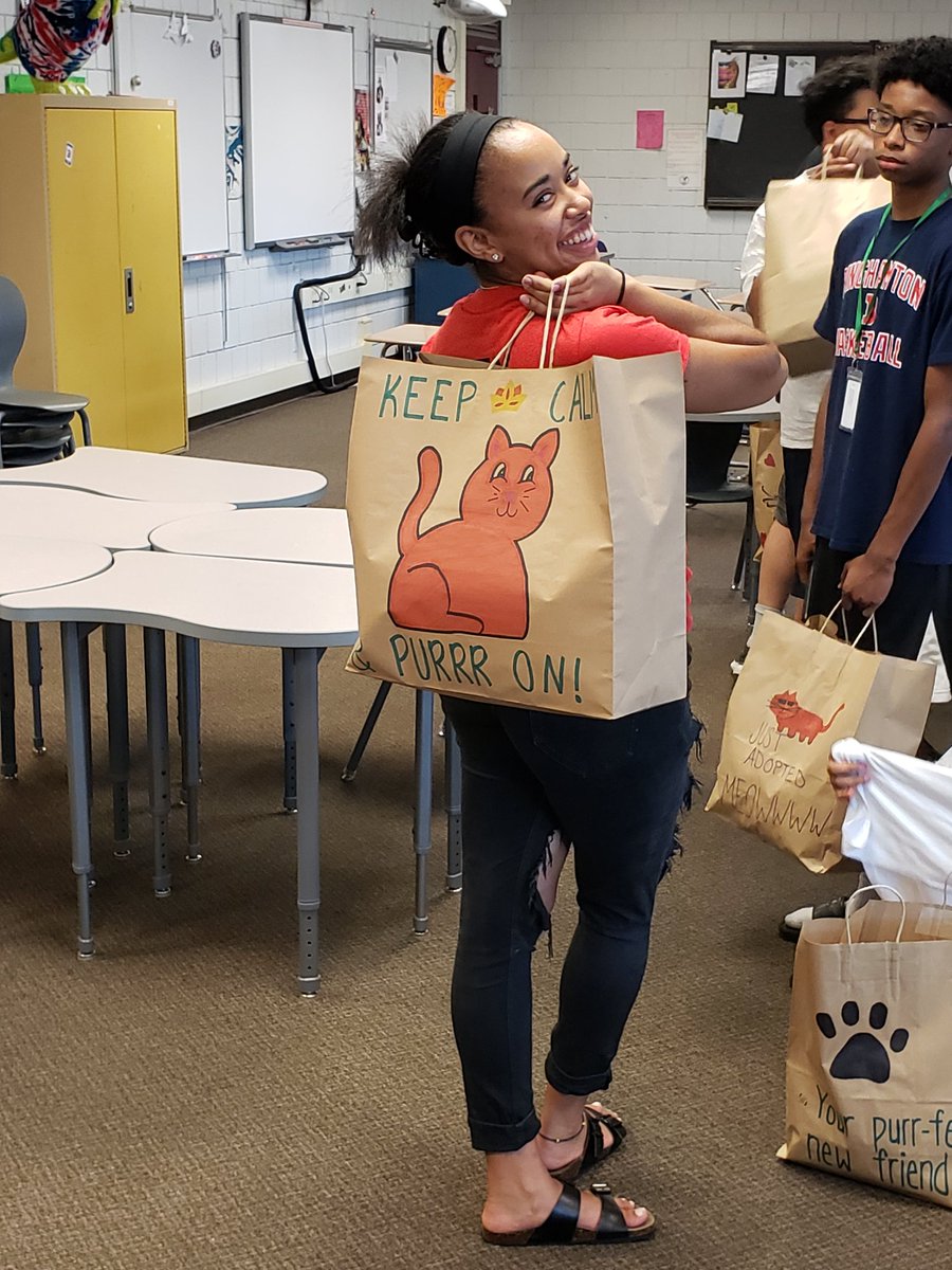 autum915's tweet image. Liberty students completed 52 adoption kits - hand-made fleece blankets, treats, and toys - to be distributed to local animal shelters in Binghamton and Endicott this Thursday.   #LearningEmpathy @BinghamtonCSD @Kevin_Richman  @nmatz10 @Bernard06044397 @UECSDTigers @theLibertyBU