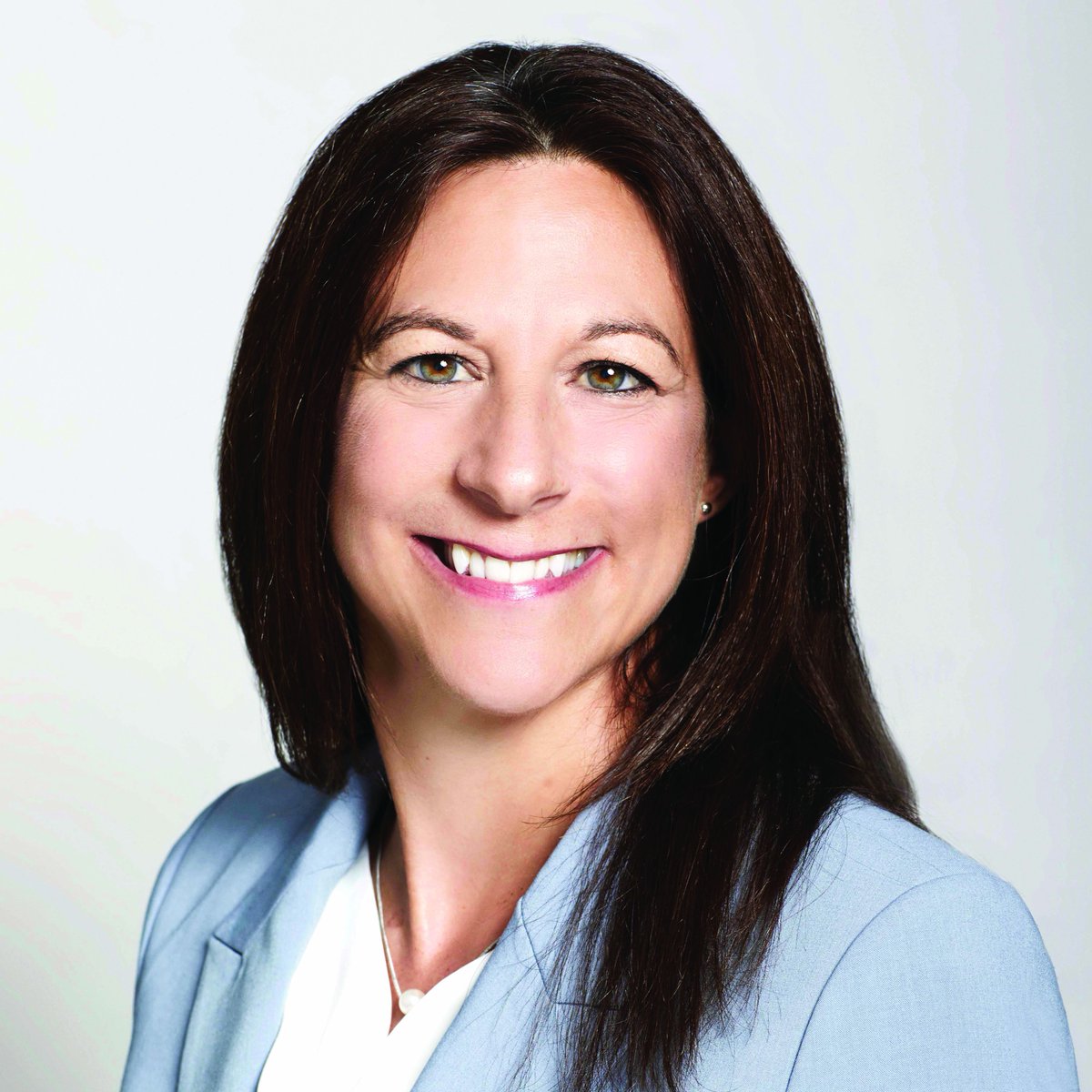 BenchLitigation's tweet image. A client testifies, “They (Sophie  &amp;amp;  colleague) understand our business and provide the support according to our needs. They excel in litigation, especially in professional liability cases.” ... “highly recommended” bit.ly/2XT6OkQ #SophiePerreault  #BenchmarkProfiles