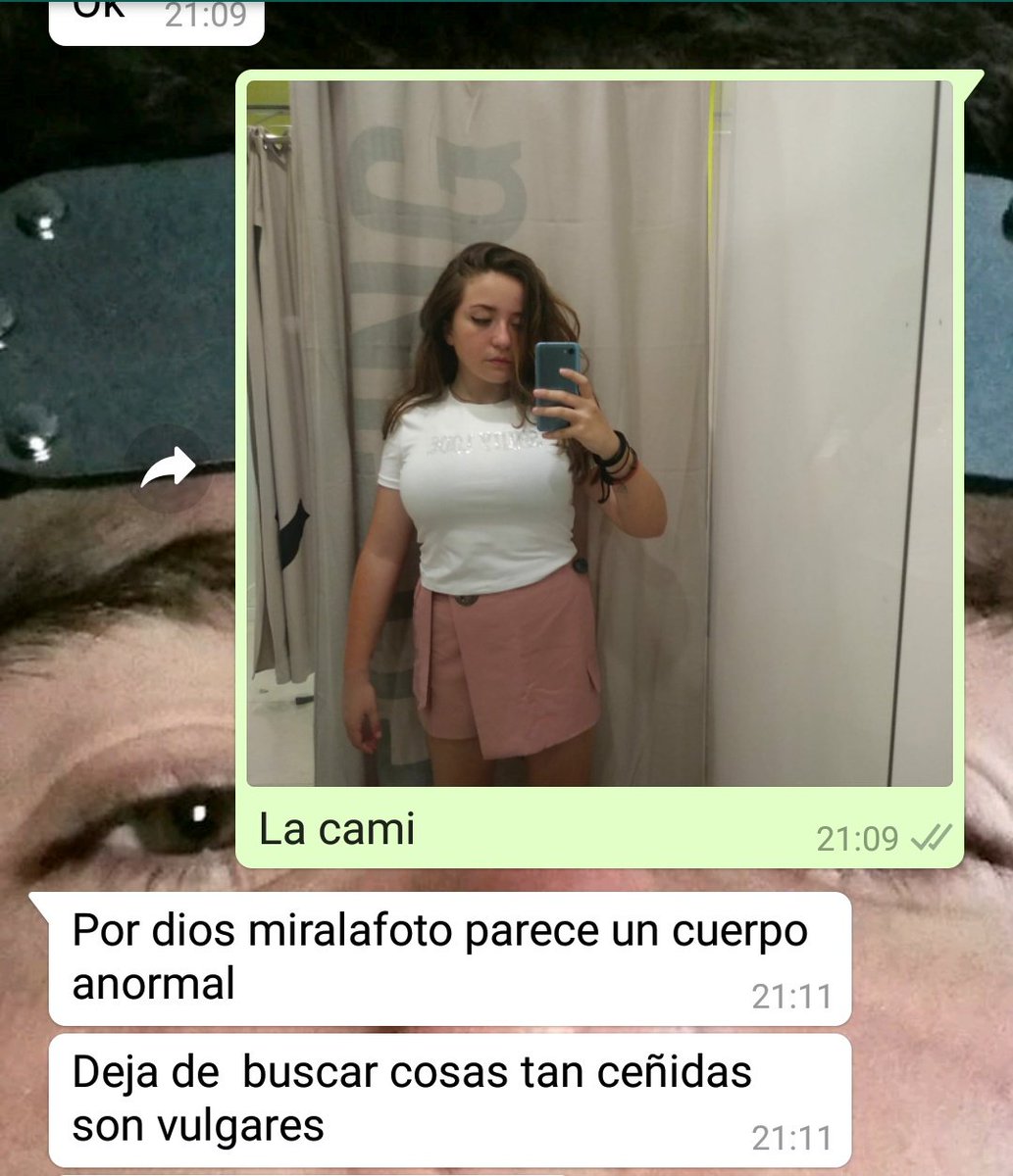 VickyBayo's tweet image. Mi mama subiendome el autoestima