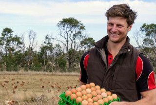 👌👌👌 Young farmers in Victoria can access scholarships of up to $10,000 to help boost skills and implement new on-farm initiatives. farmtable.com.au/boost-grant/yo… #agchatoz #ausag #victoria #youthinag