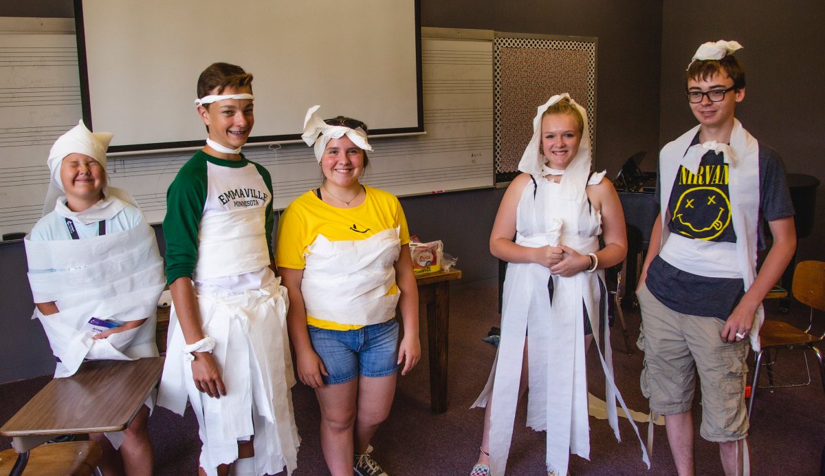 cccamps's tweet photo. Our middle school Sparks hit the ground running in their first day of classes! Drone flight, toilet paper fashion, blacklight germ investigation, bread baking.....The list goes on and on! 👏 #cccamps https://t.co/hmv5S6WigQ