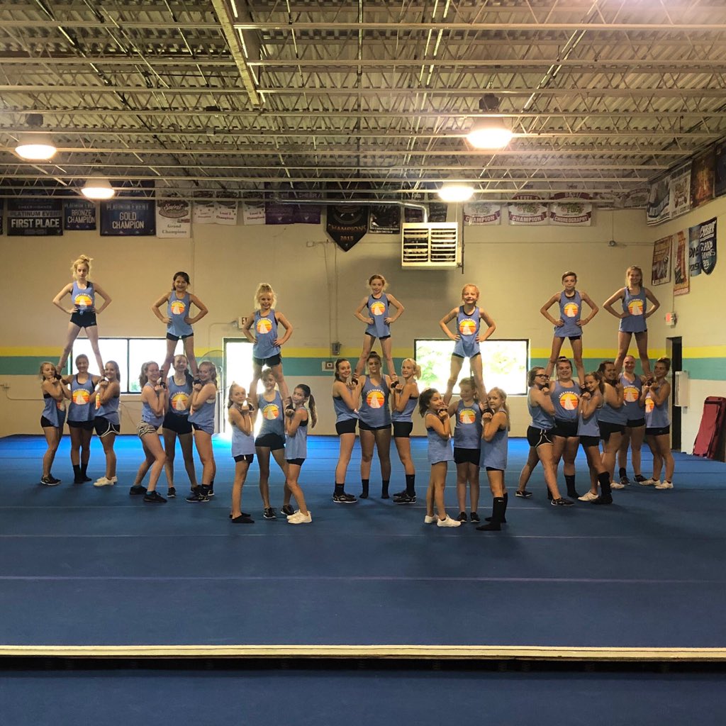 FcaGems's tweet photo. This weekend we took some of our teams to Erie to give our athletes the chance to really get to know each other &amp; spend some time working hard in the gym. It was one of the most fun experiences we’ve ever had &amp; we are already talking about Lake Camp 2020! https://t.co/DMhmzOftSd