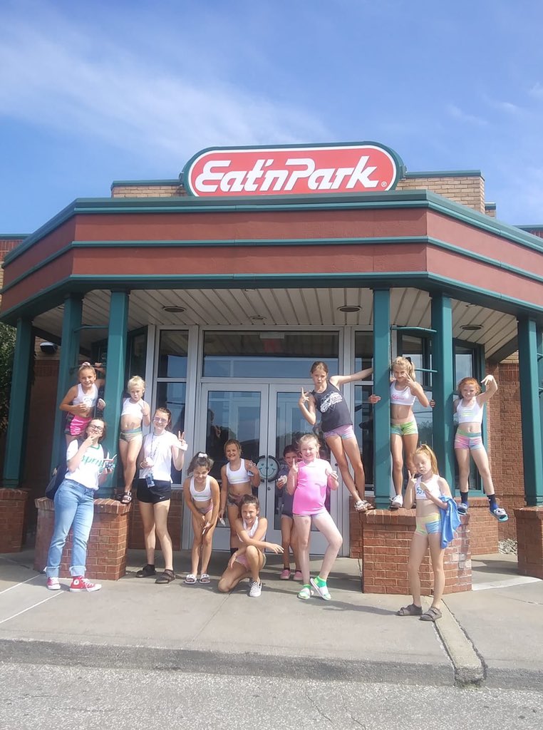 FcaGems's tweet photo. A few more photos of how much our athletes had outside of the gym this weekend! https://t.co/bldQ5CjItA