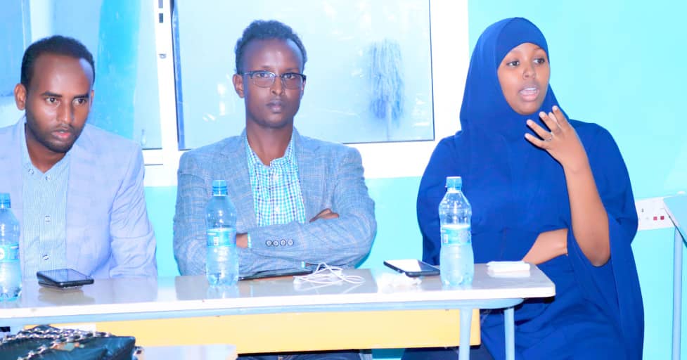 CUStudentGovt's tweet photo. MarineScience students especially the rare girls in the field h've held a fruitful meeting with Khadra Abdi, the head of #ArabWomanIntheMarinetime of Somalia branch. Khadra, Msc Maritime Law and Policy has promised to help the girls to reach their full pottential in the field. https://t.co/QCu4ZeHdgD