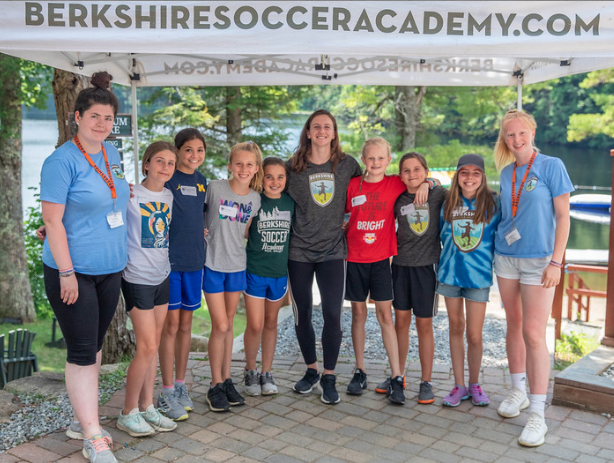 BerkySoccer's tweet photo. After a great arrival, Visiting Pro Andi Sullivan joined us to show #BerkyGirls how to take their game to the next level. An inspiring start to an amazing Session V! #SessionV #VisitingPros #USWNT https://t.co/api7lvWz7H