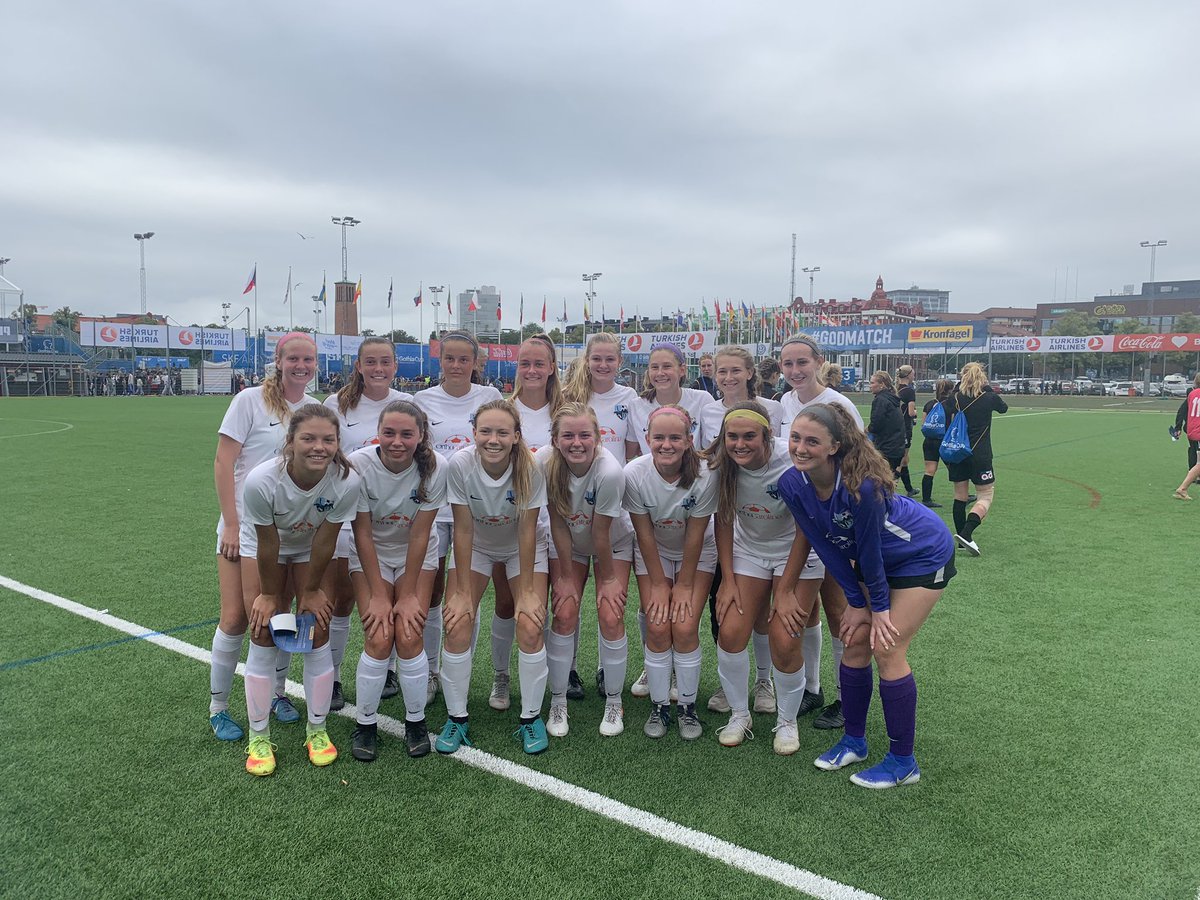LNSCEclipse_DOC's tweet photo. 2-1 win for @LakeNormanSC U17 Eclipse group against Vaxjo at the @Gothia_Cup #RepLNSC https://t.co/zgMoeuX0uz