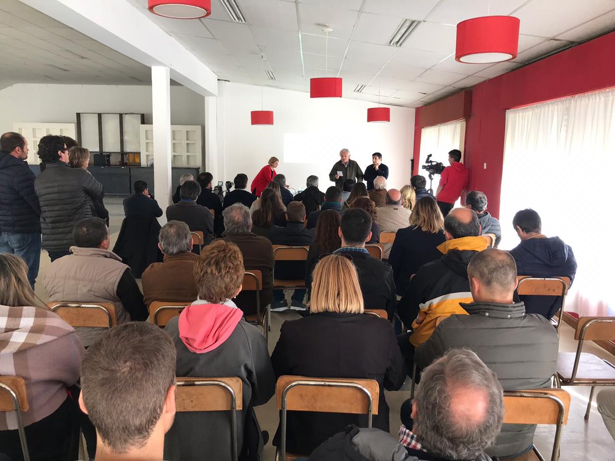 aprilelaura's tweet photo. Presentación del Cluster Porcino en #TresLomas. Acompañando acciones que impulsan el desarrollo de esta actividad tan importante para el sector y para los Municipios de Salliqueló, Pellegrini, Trenque Lauquen y Tres Lomas. https://t.co/6psmtI5Cpn