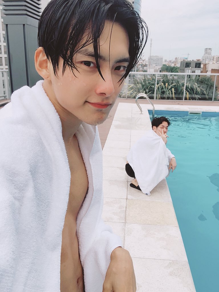 When he had fun in the pool in Argentina ft. Byeongkwan