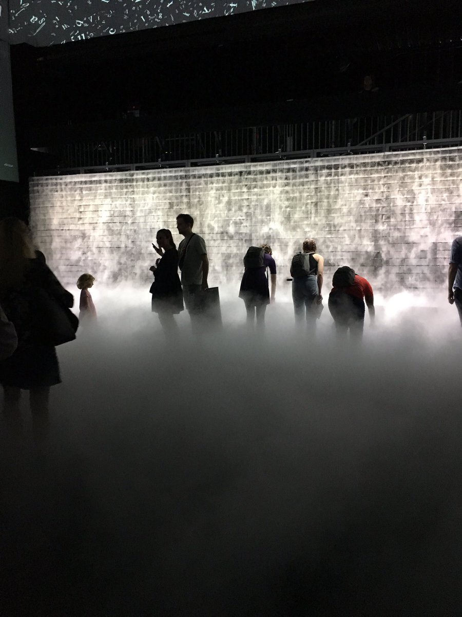 Saw the incredible #AtmosphericMemory today by <a href="/errafael/">Er Rafael Dutra vargas</a> a breathtaking immersive environment where you can see, hear and touch the sounds that travel through the atmosphere.  #MIF19