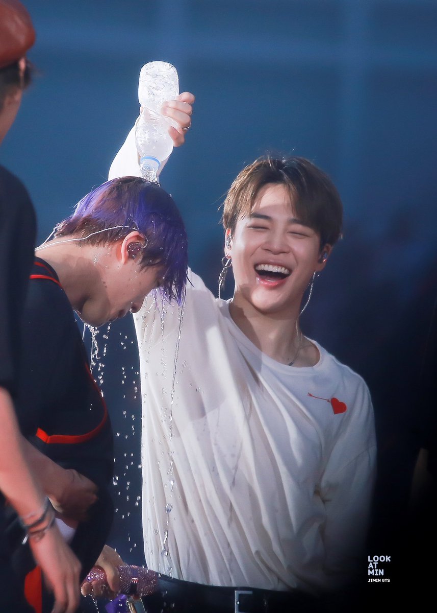 btsxpics's tweet photo. https://t.co/nXvZhfwvhb