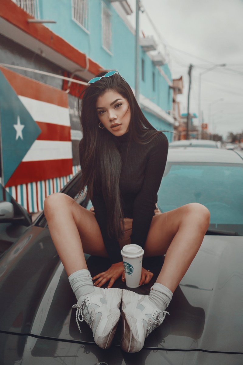 DiegoFractal88's tweet image. Feliz cumpleaños @SoyKeniaOs 🎈 Que este día tan especial sea para ti el comienzo de otro año de felicidad y de éxitos ♥️🎉🎁 #TeamOs