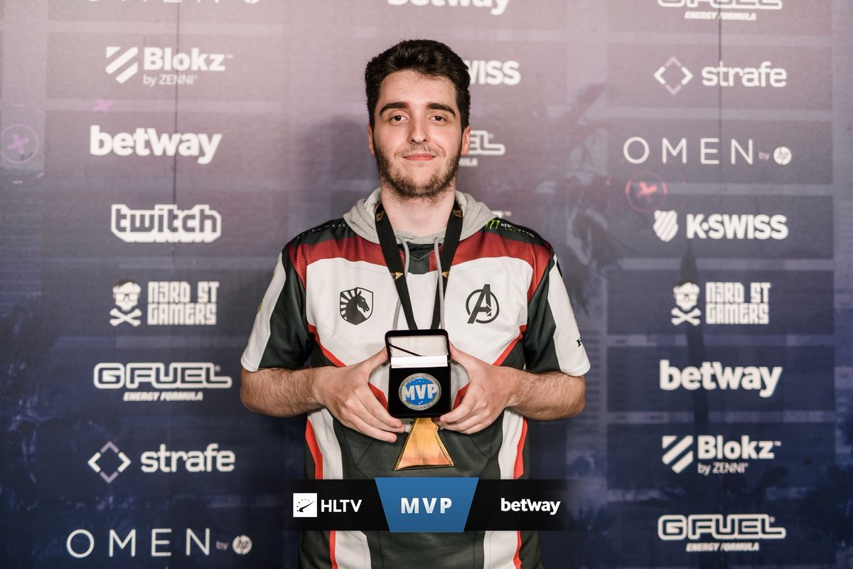 BetwayBrasil's tweet photo. PARABÉNS @NAFFLY pelo título de MVP da @HLTVorg x @betwayesports pela sua performance na #BLASTProLA! 🏅

Estatísticas dele durante o torneio...

🔥 Rating: 1.40
🔥 ADR: 97.0 
🔥 KDR: 1.45 https://t.co/dIvNLZ8J4k